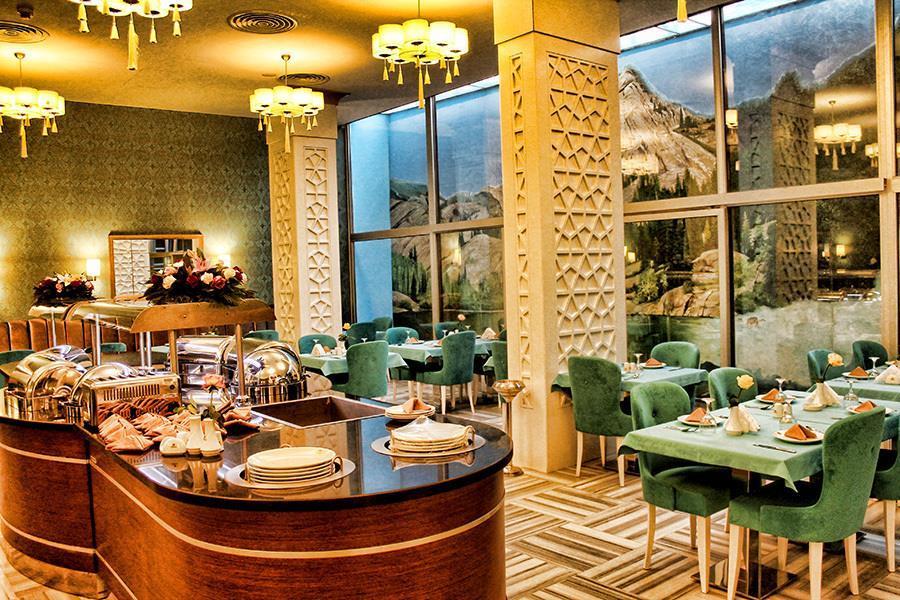 Shams Al-Basra Hotel レストラン 写真